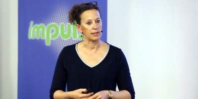 Vortrag „Menschlichkeit und Wertschätzung als Zukunftskompetenzen und Erfolgsfaktoren“ Vortrag „Menschlichkeit und Wertschätzung als Zukunftskompetenzen und Erfolgsfaktoren“